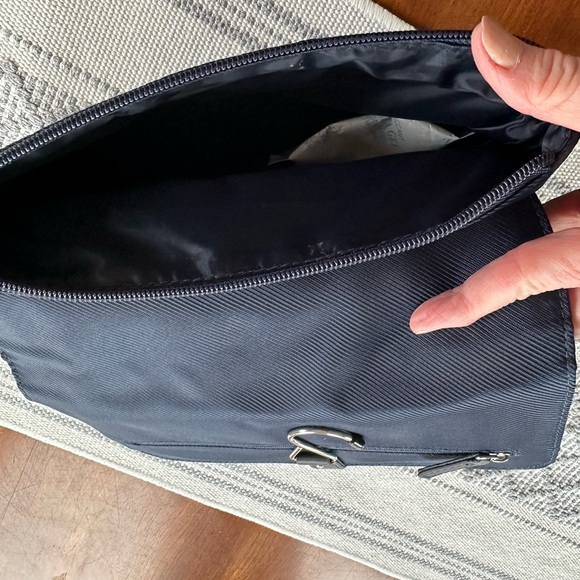 Giorgio Armani Bag - Picture 3 of 6